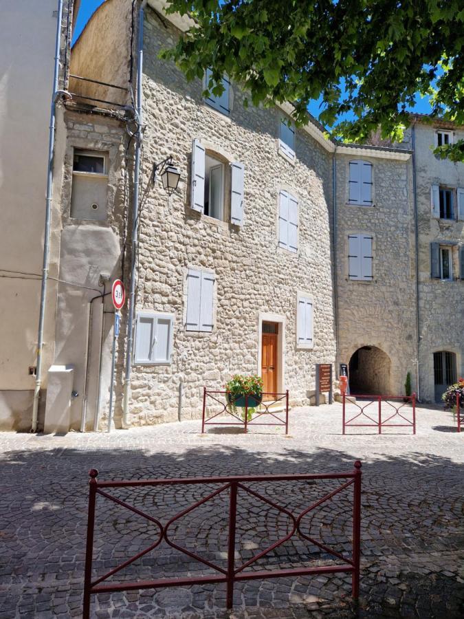 Gite De L'Eglise Laroque  外观 照片